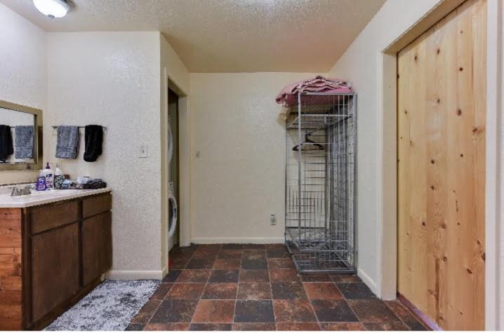 Bed and Breakfast Austin Escape Cedar Creek Екстер'єр фото